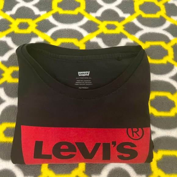 Levi's Tops - Levi’s T-Shirt